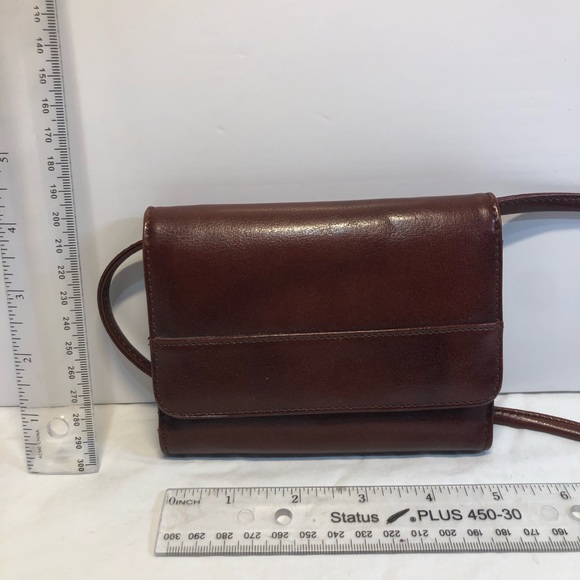 Small Wallet with Crossbody detachable Strap card holders and change pocket - Picture 2 of 11